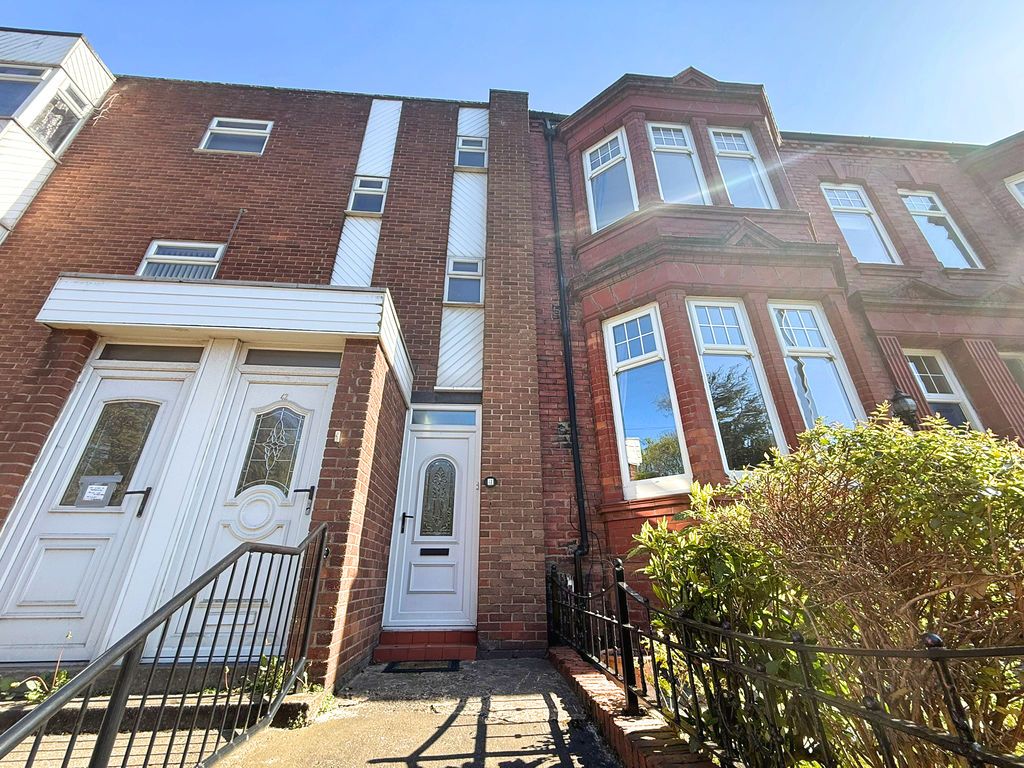 Property photo 1 of 7 Front External