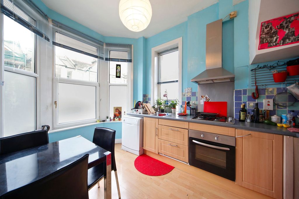 Property photo 2 of 5