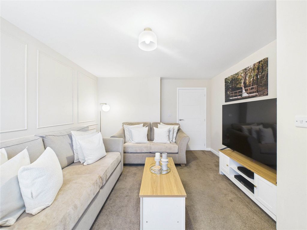 Property photo 1 of 22 Picture No. 08