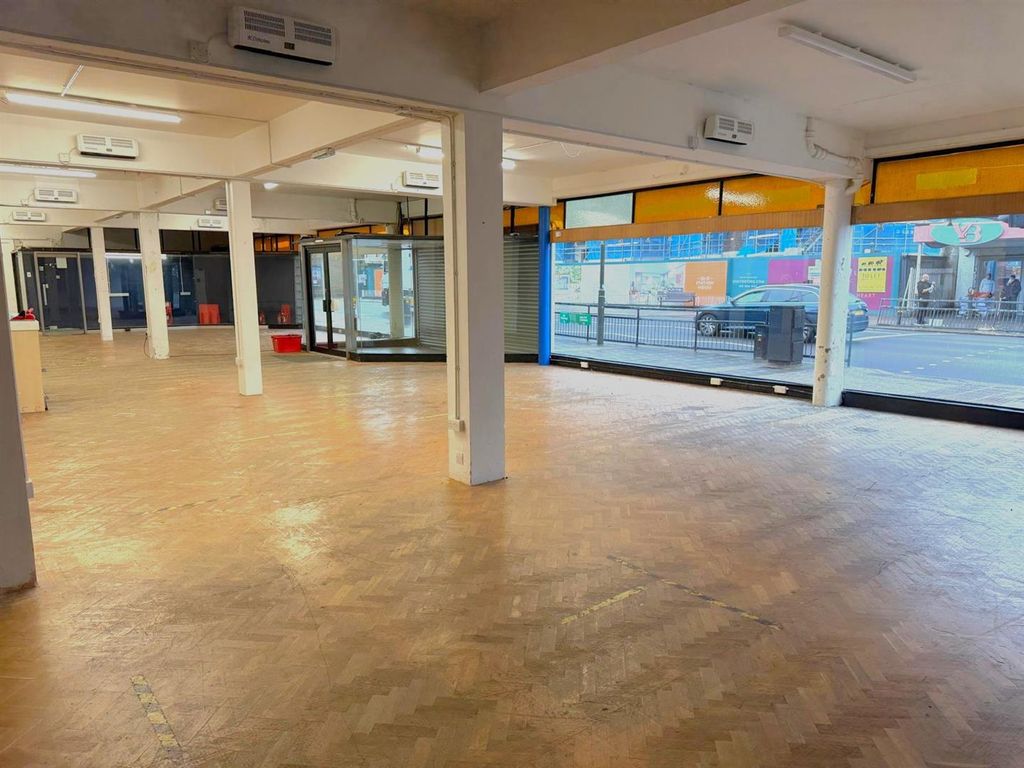 Property photo 2 of 7 Mitcham Road 234 - 250 Tooting Sw17 Commercial Pro