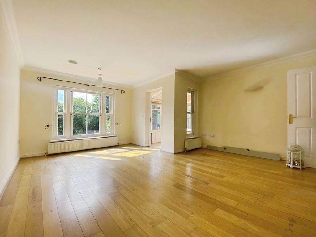 Property photo 1 of 4
