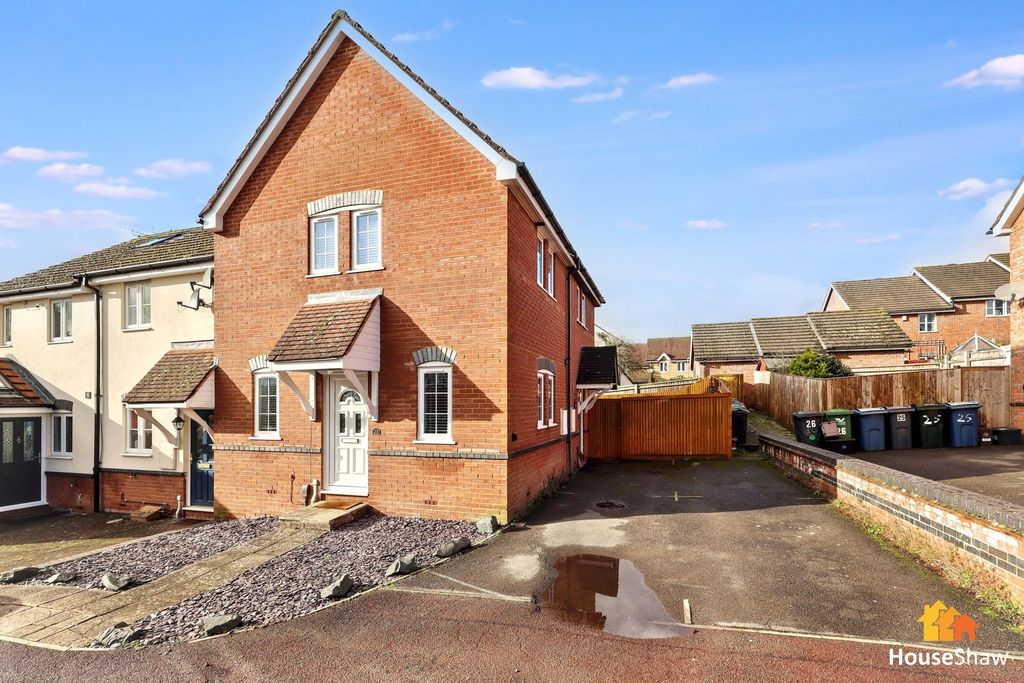 Property photo 1 of 15