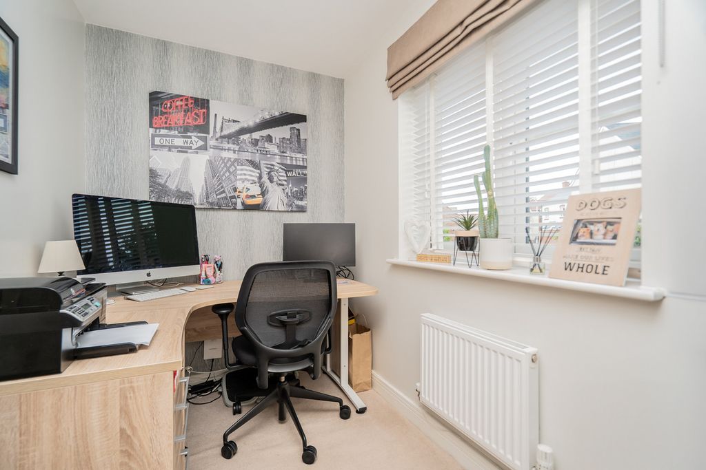 Property photo 2 of 19