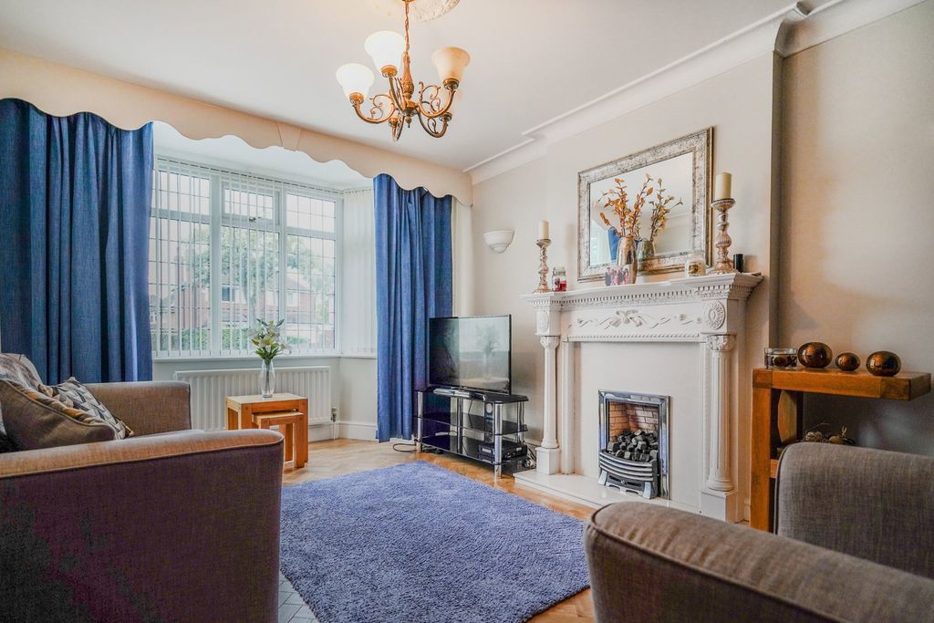 Property photo 2 of 38