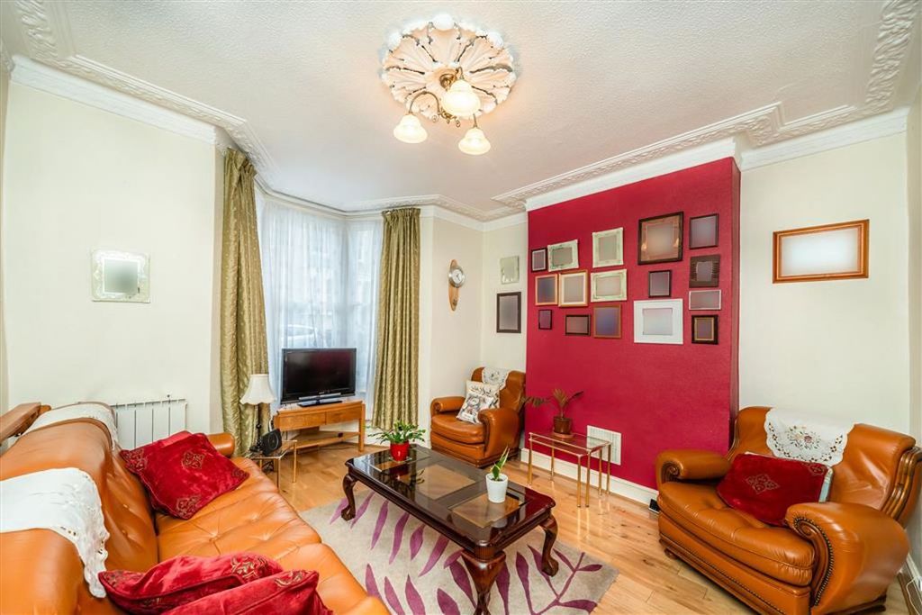 Property photo 3 of 9