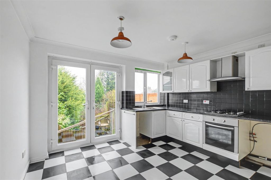 Additional image 5 of 2 bed end terrace house to rentHighgate Close, Carlton, Nottingham NG4