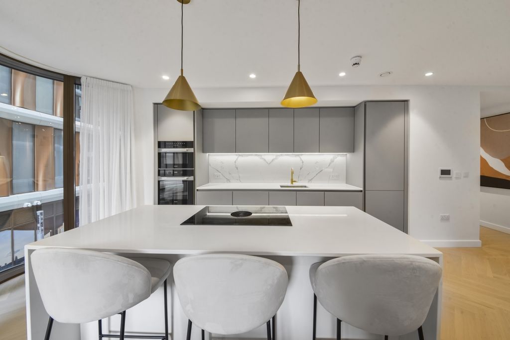 Property photo 3 of 40 Dsc_1924_High