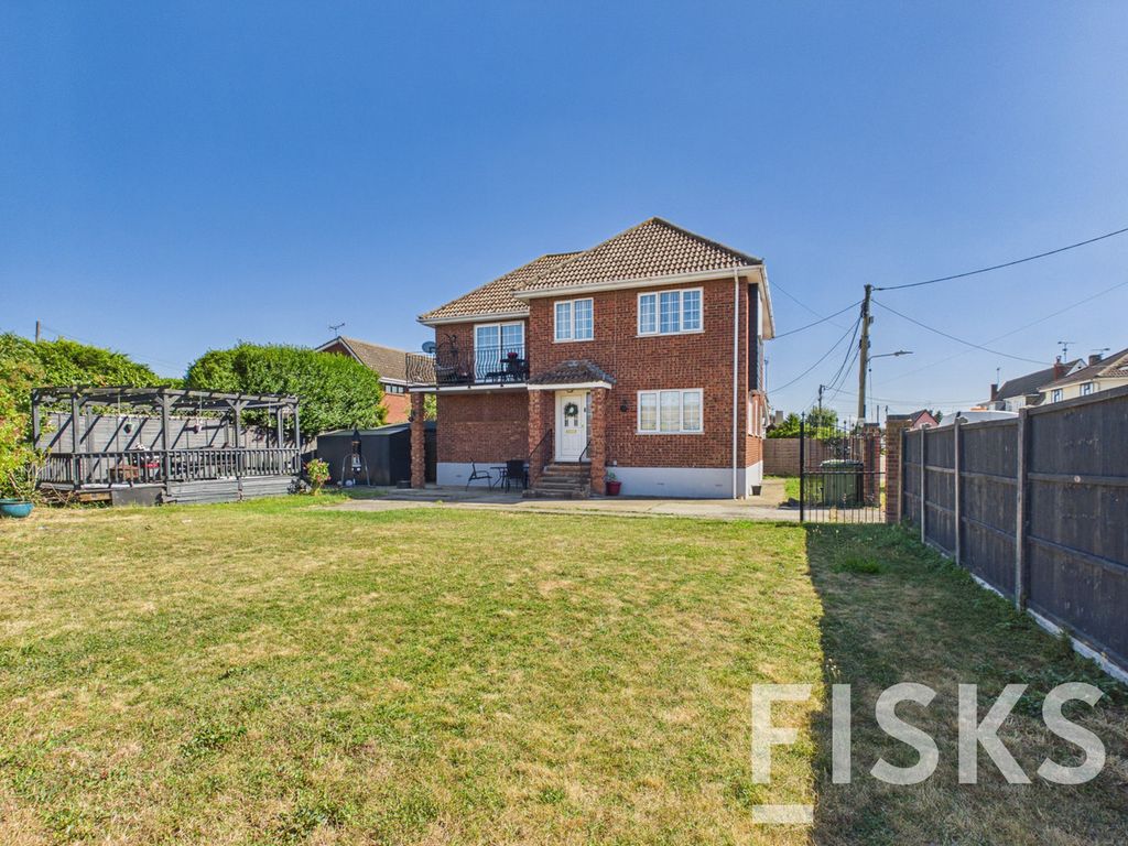 Property photo 3 of 39