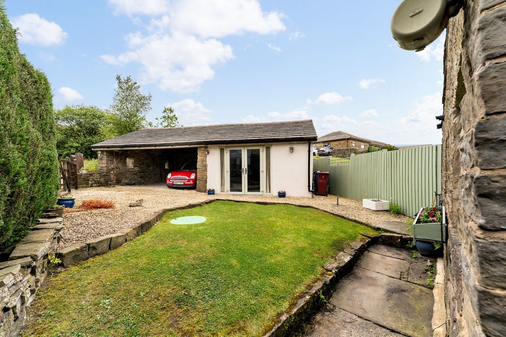 Property photo 2 of 57 Photograph 52