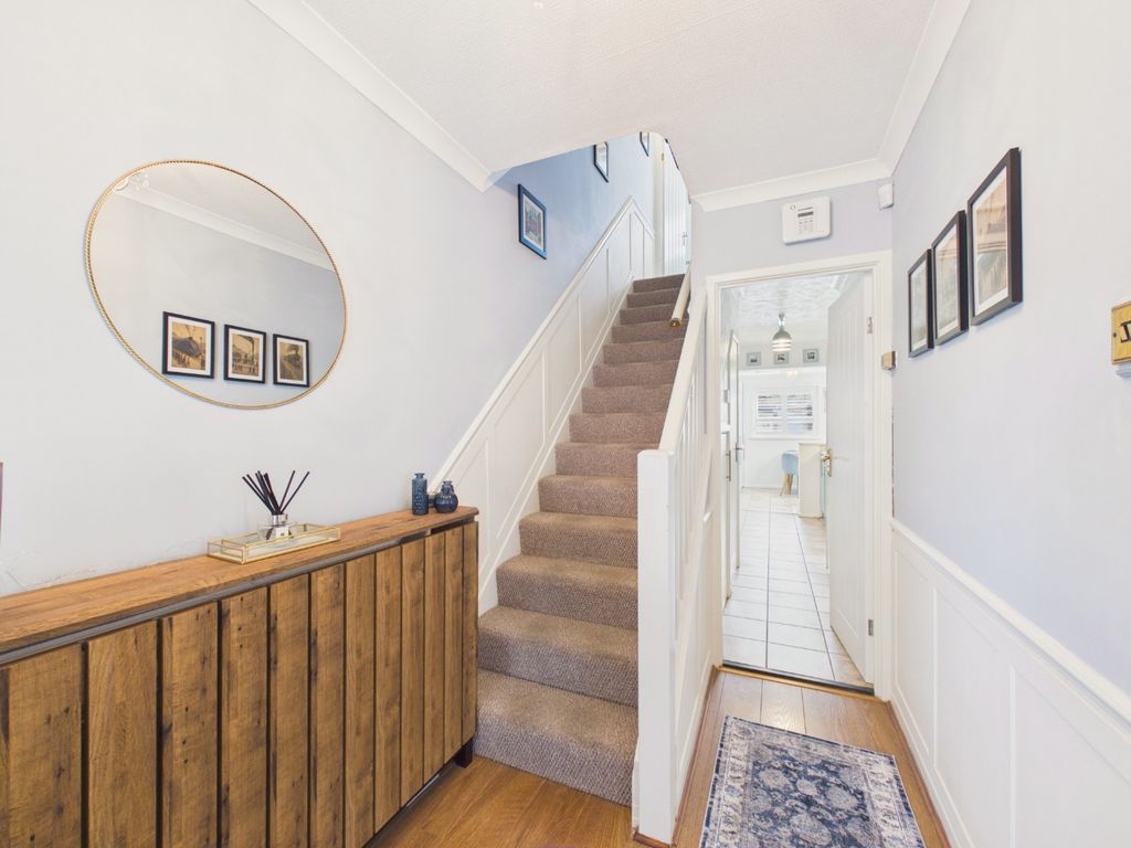 Property photo 2 of 29 5359383