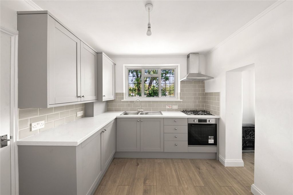 Property photo 2 of 14 Kitchen