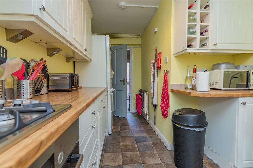 Property photo 2 of 12 Img_9439.Jpg