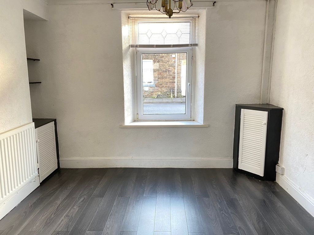 Property photo 3 of 12 Not Specified