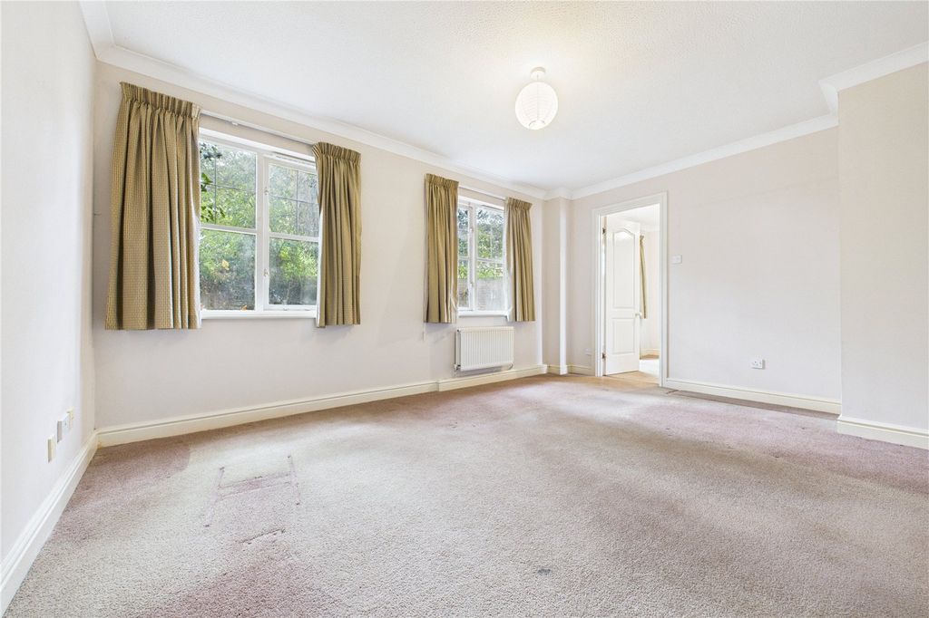 Property photo 2 of 17 Living Room