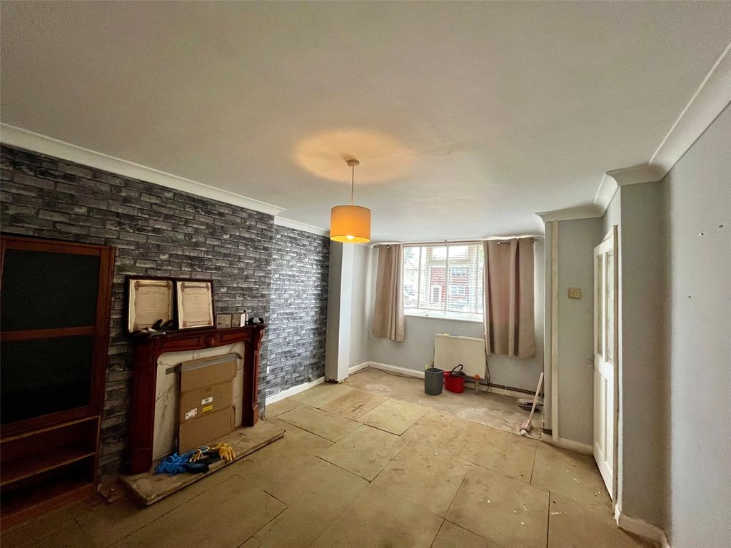 Property photo 2 of 15 Picture No. 05