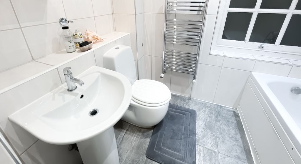 Property photo 1 of 4