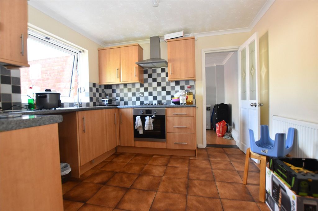 Property photo 3 of 13 Picture No. 14