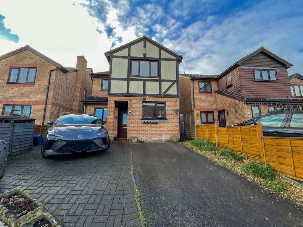 Property photo 1 of 25 Front