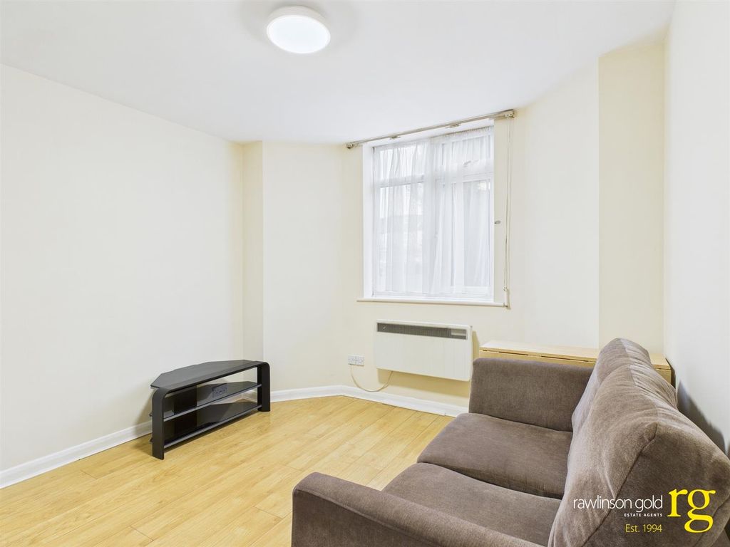 Property photo 2 of 7 Cam02900G0-Pr0296-Still005.Jpg