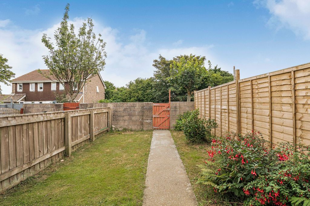 Property photo 2 of 15