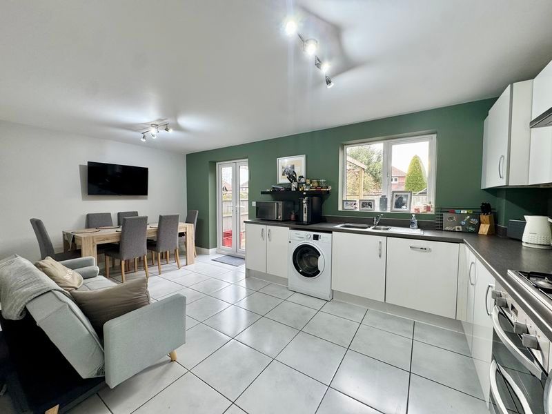 Property photo 3 of 24 Photo 17