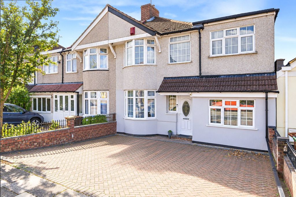 Property photo 1 of 24 Picture No. 30
