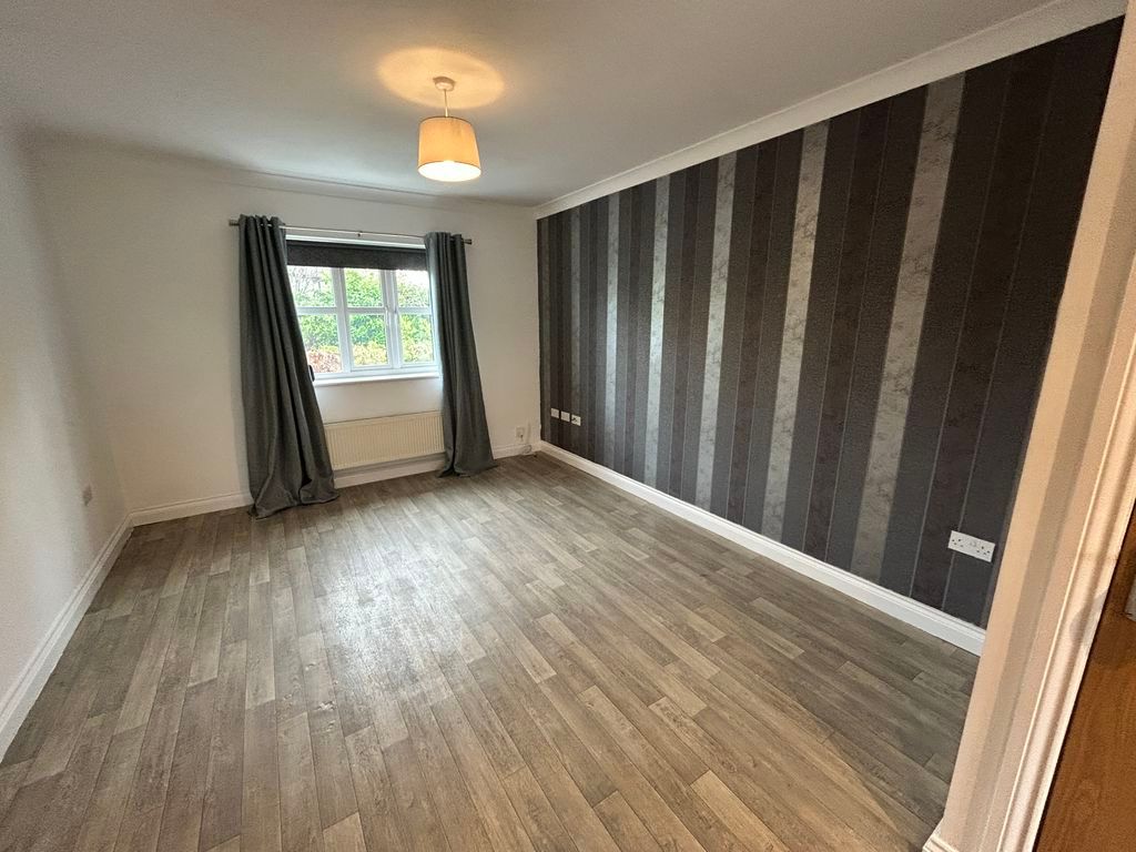 Property photo 2 of 9 Photo 2