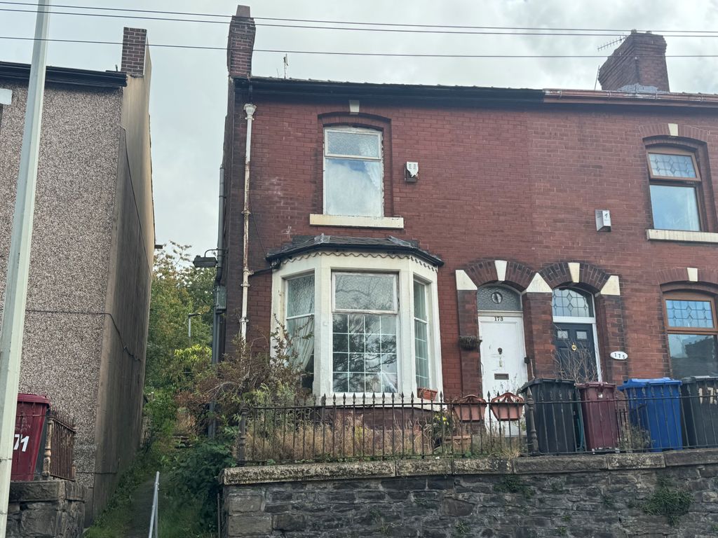 Property photo 2 of 9
