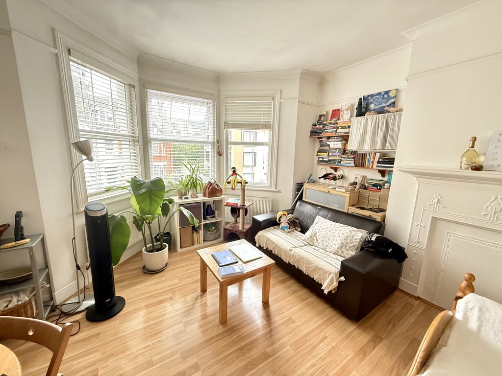 Property photo 3 of 12