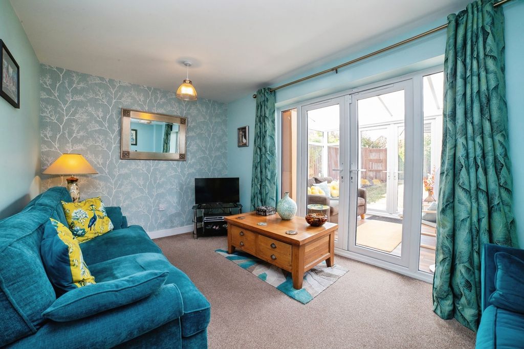 Property photo 2 of 19 Pbox-Img.Jpg