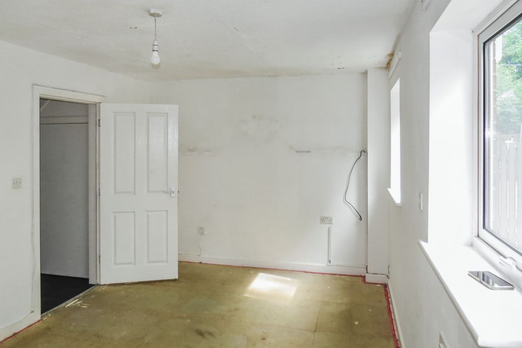 Property photo 3 of 17 31 Old Millstones, Preston, Lancashire, Pr1 8Pz