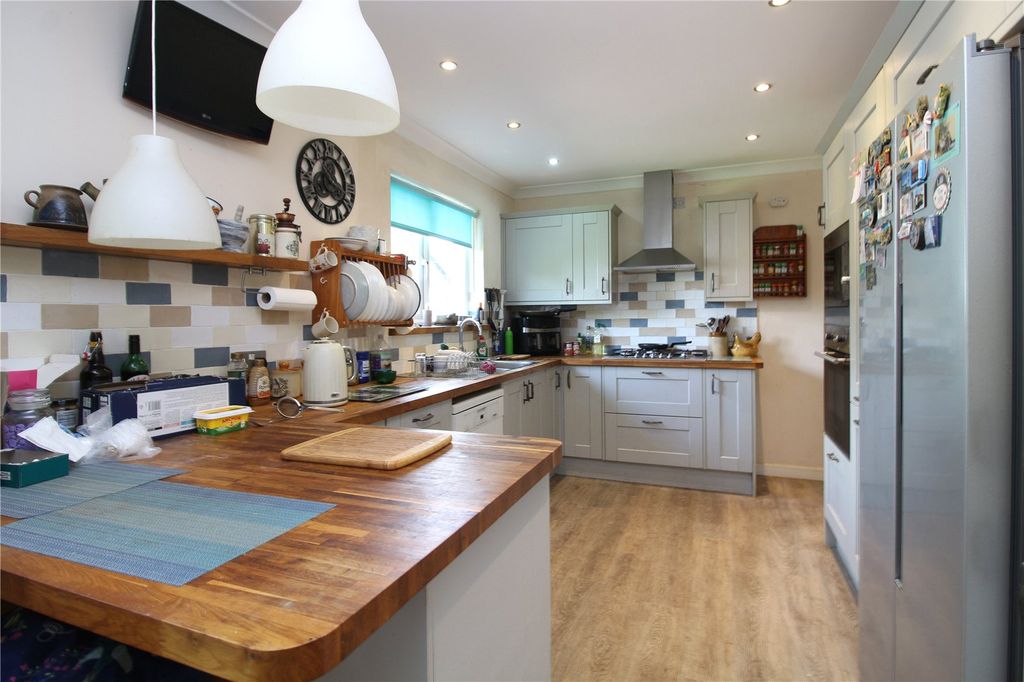 Property photo 2 of 10 Picture No. 04