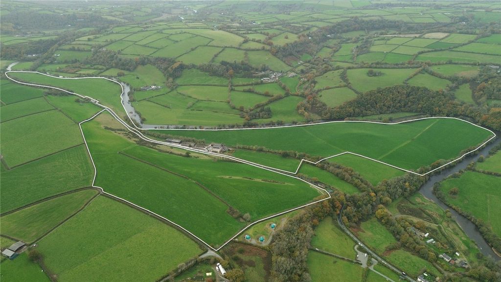 Property photo 1 of 47 Picture No. 01