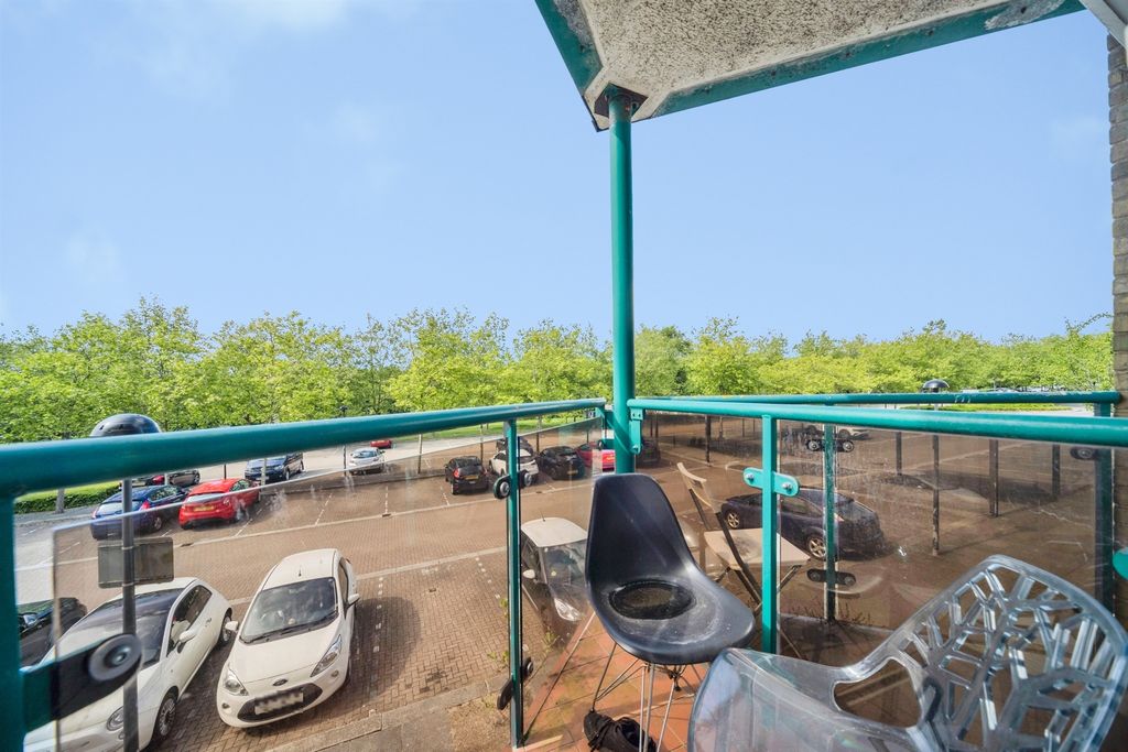 Property photo 2 of 19