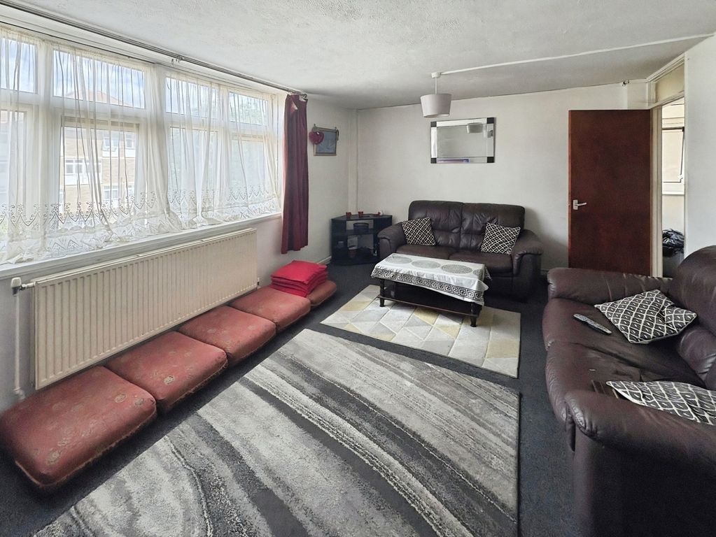 Property photo 2 of 9 Pbox-Img.Jpg