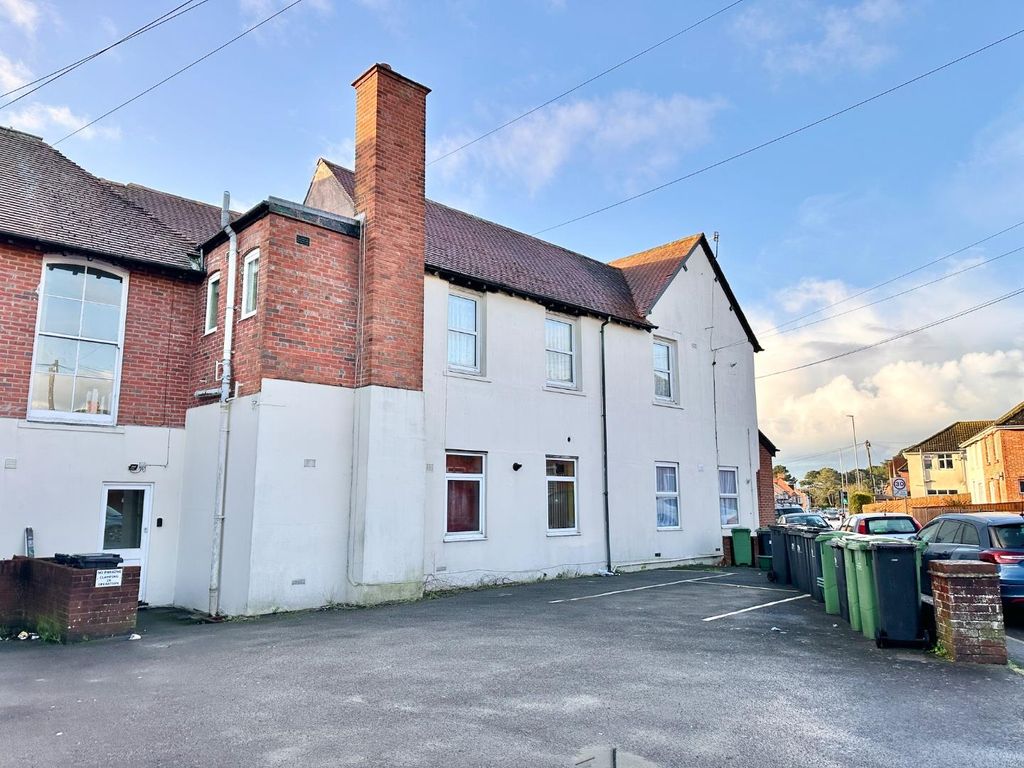 Property photo 3 of 10 Img_2358.Jpeg