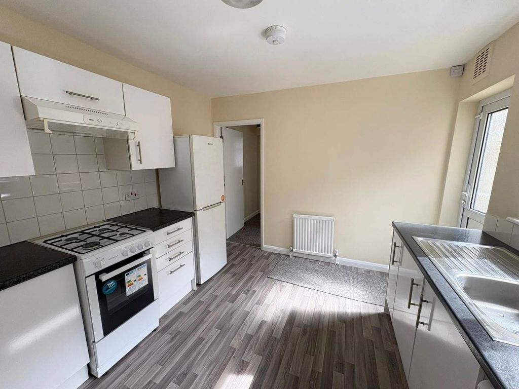 Property photo 2 of 7 24c5E00c-Ddf7-42d9-A690-1c39E01cd8Fb