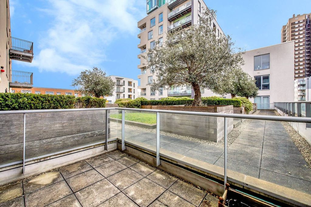 Property photo 3 of 19