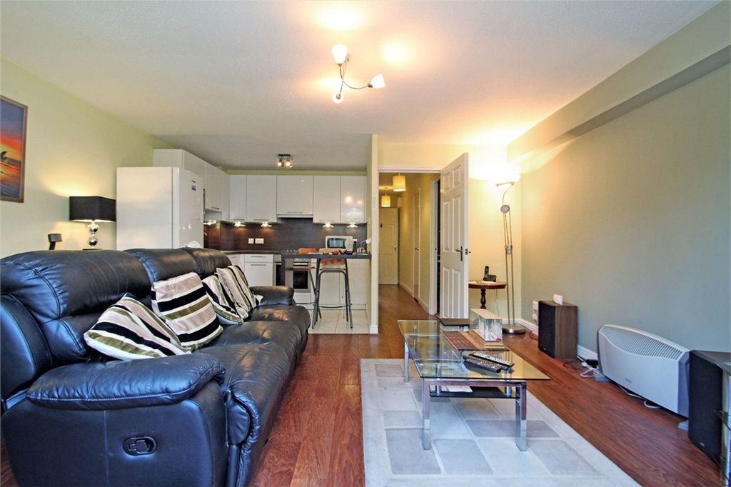 Property photo 3 of 7