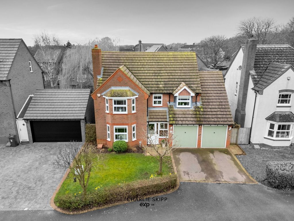 Property photo 2 of 33