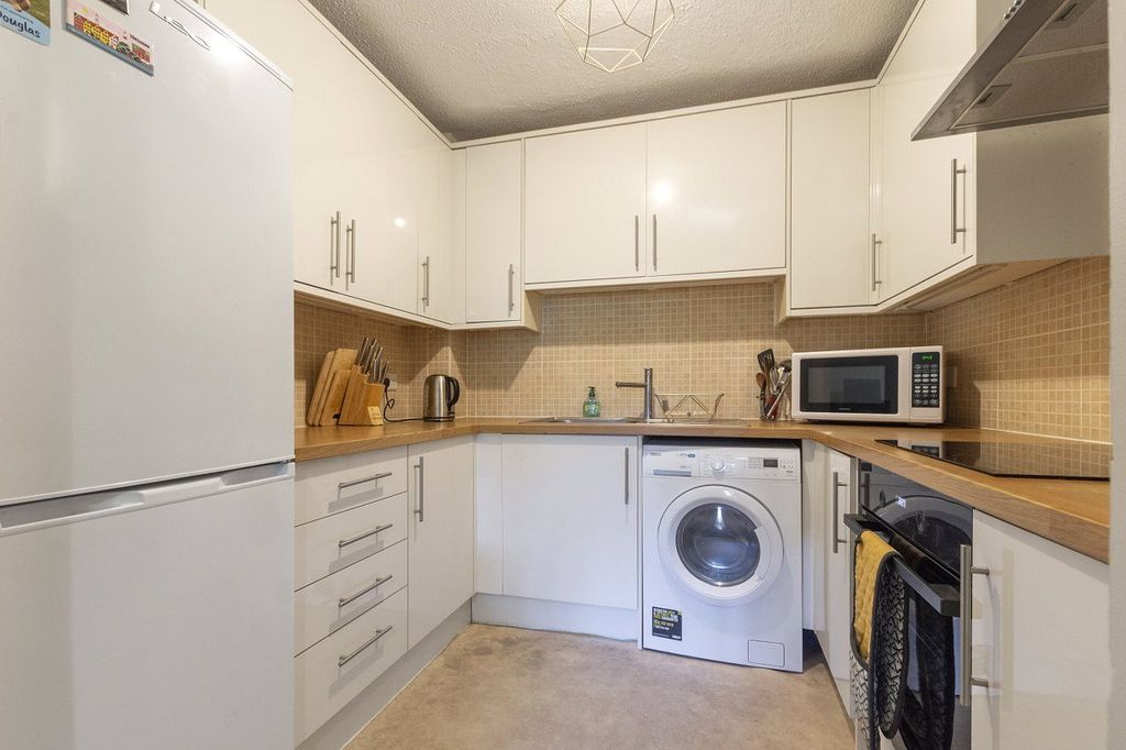 Property photo 3 of 13 Picture No. 11