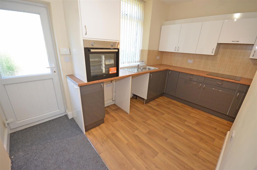 Property photo 3 of 21 04.Jpg