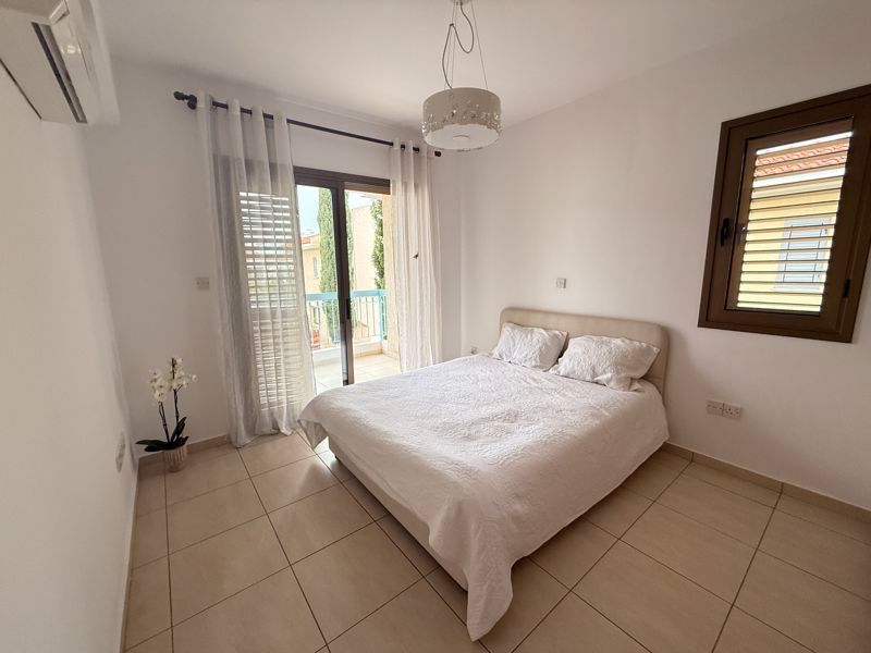 Property photo 3 of 17 Master Bedroom