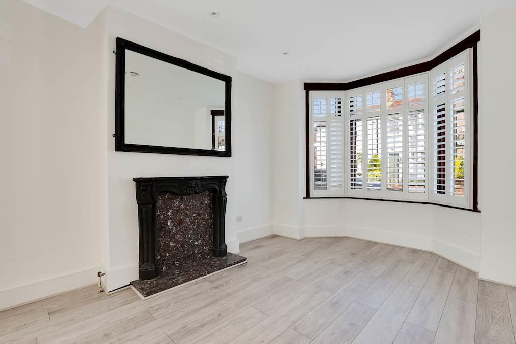 Property photo 1 of 16 03-F532918A2161-Small.Jpg