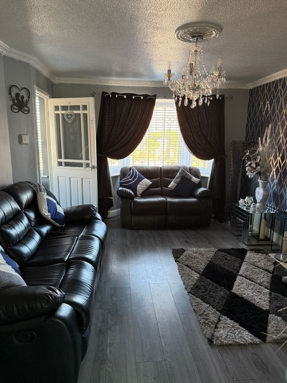 Property photo 3 of 12 Property