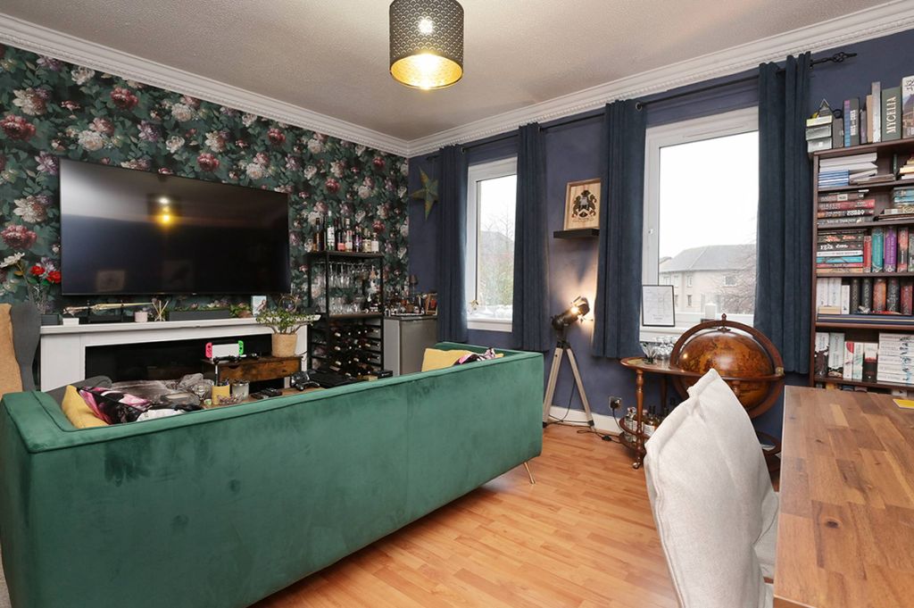 Property photo 2 of 21