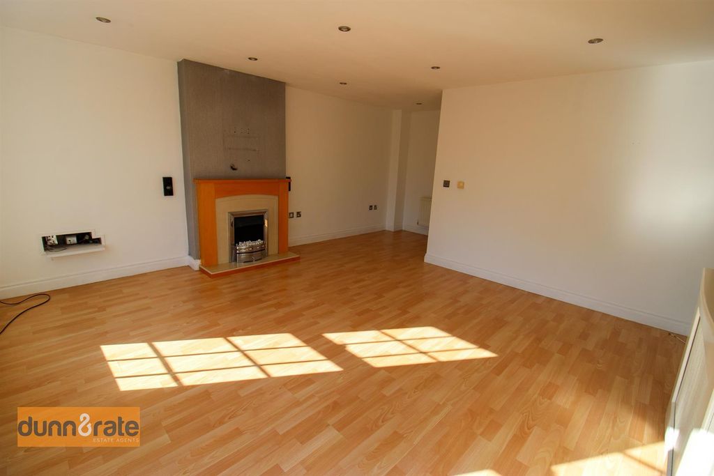 Property photo 3 of 19 Img_9975.Jpg