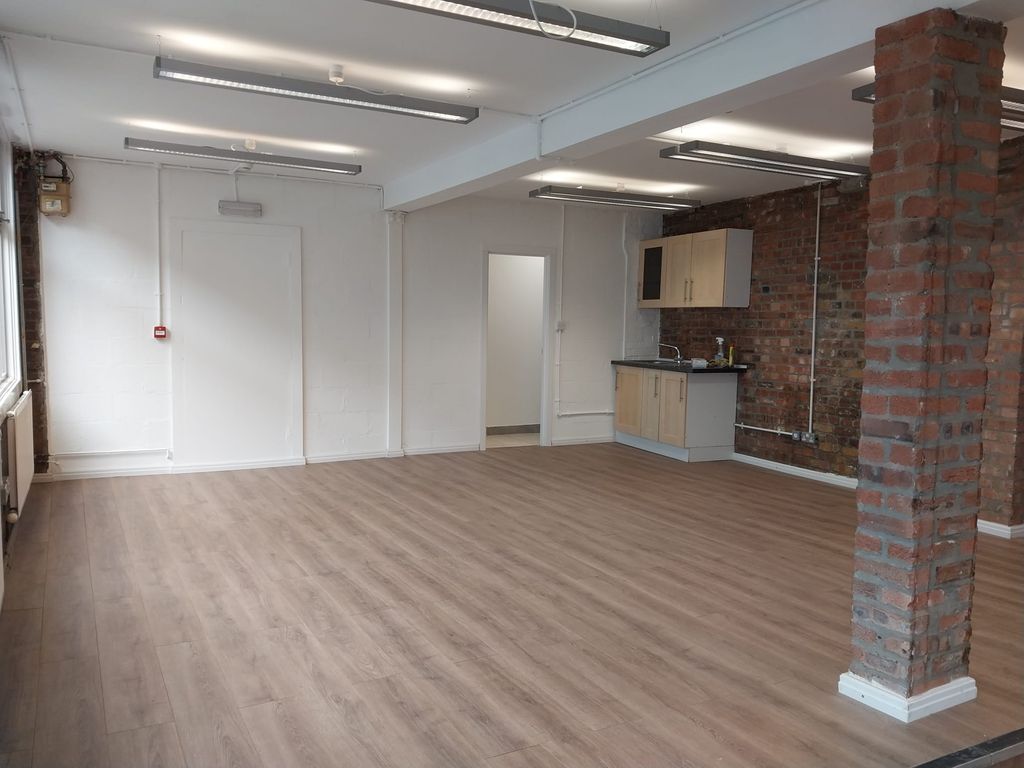 Property photo 1 of 3