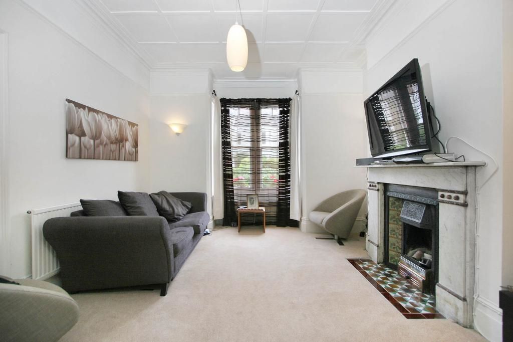 Property photo 2 of 9 3