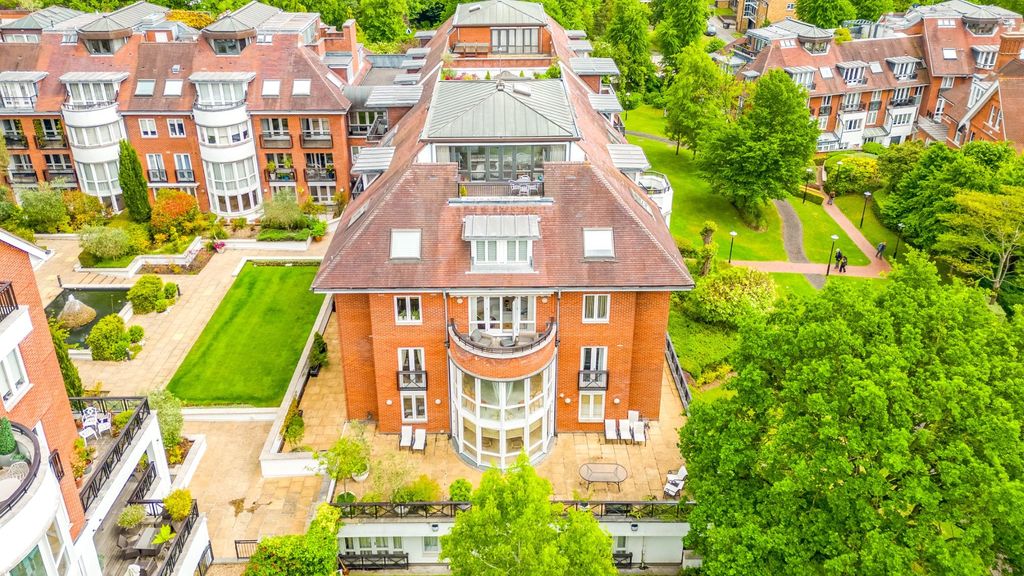 Property photo 1 of 28 Picture No. 02